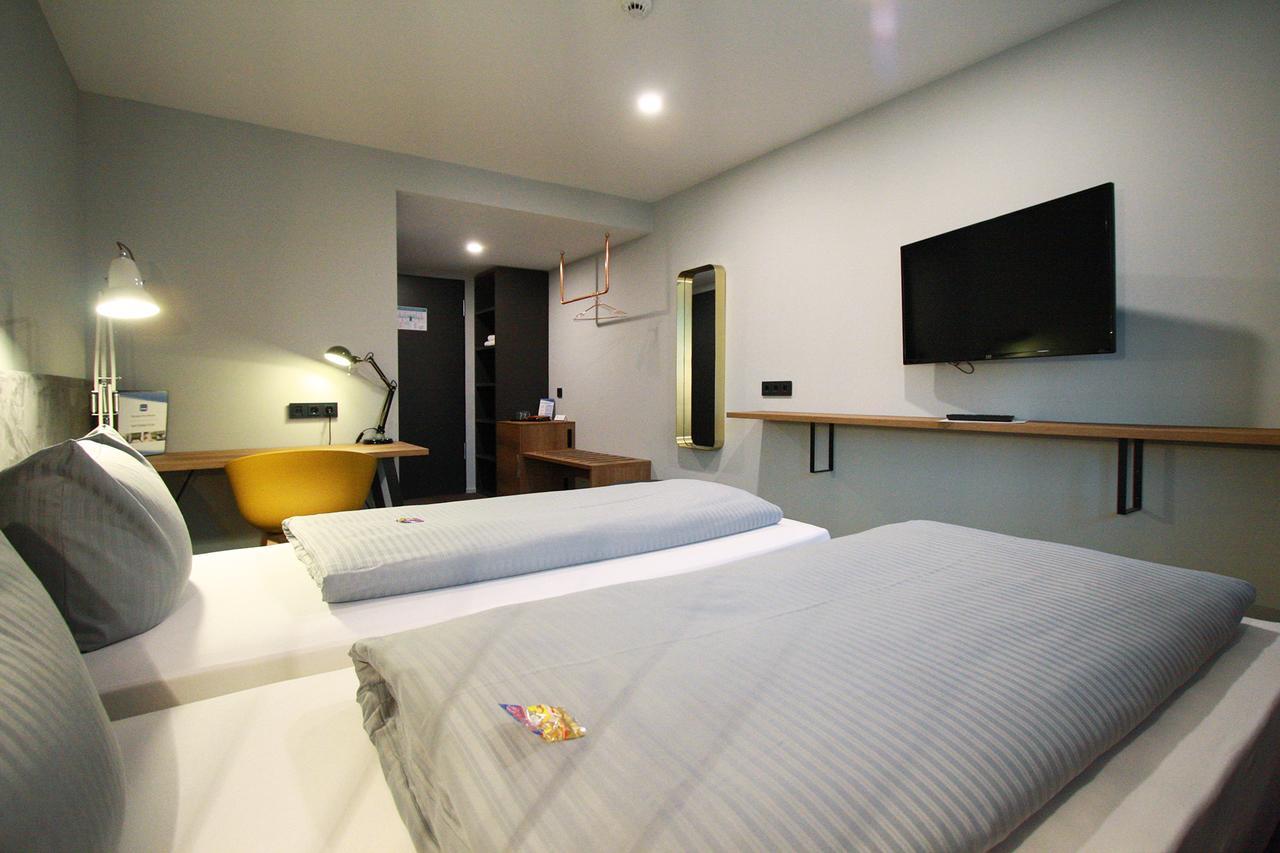 Novitel Hotel Kirchheim - Muenchen Messe Kirchheim bei Muenchen Bagian luar foto